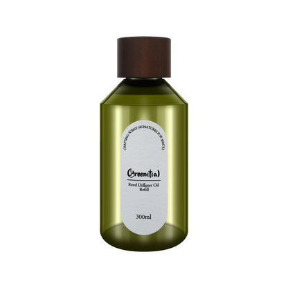 Bottle of Honey & Currant Leaves reed diffuser refill oil. Long-lasting fragrance for refreshing your home.